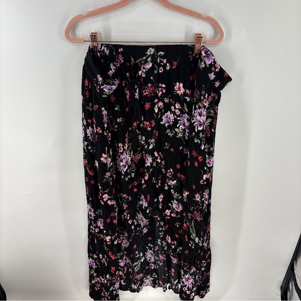 Torrid Black and Pink Pleated high low shorts with a maxi Skirt back Womens 4